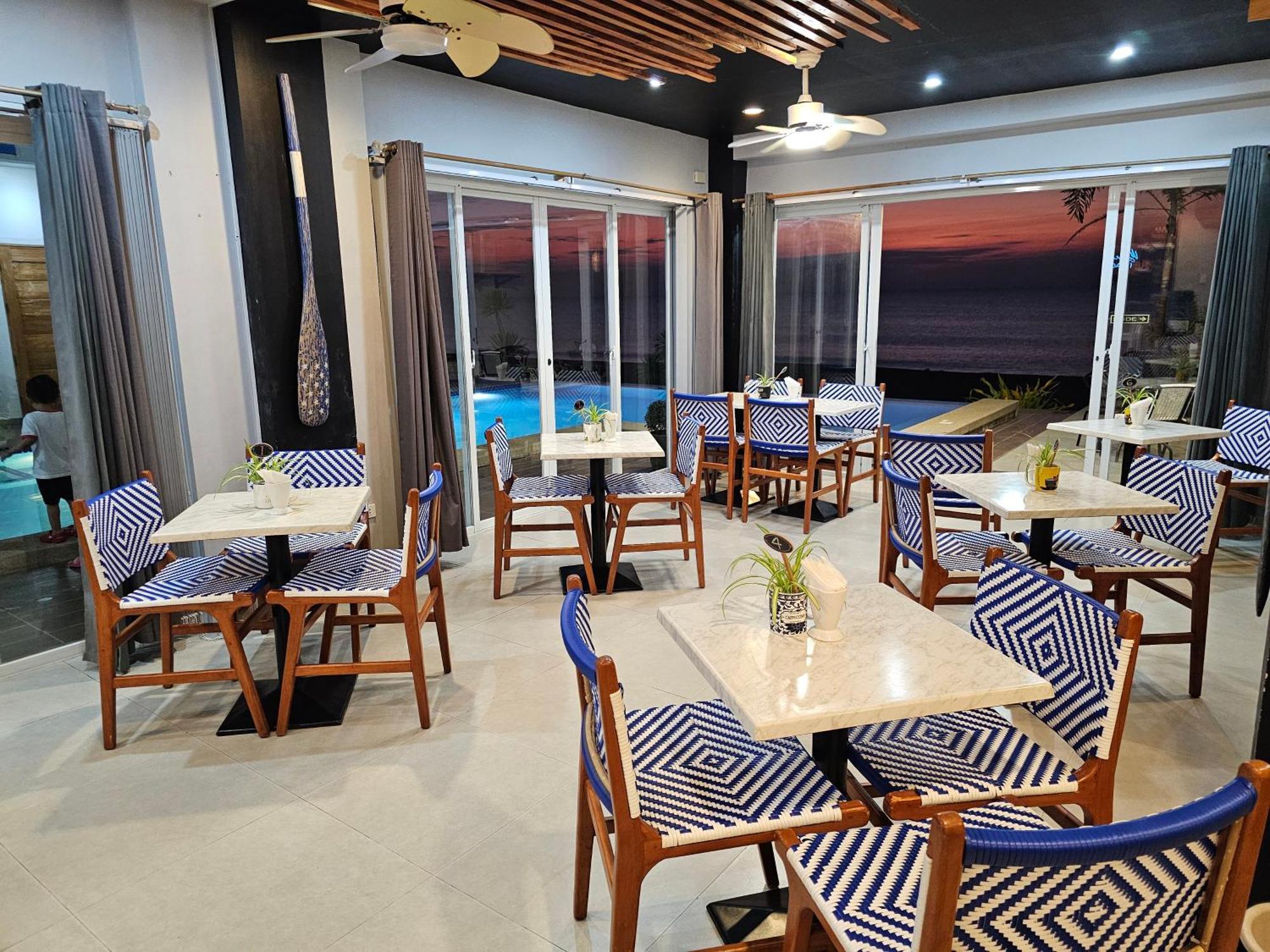 Santa Ana  Blue Coast Beach Hotel מראה חיצוני תמונה